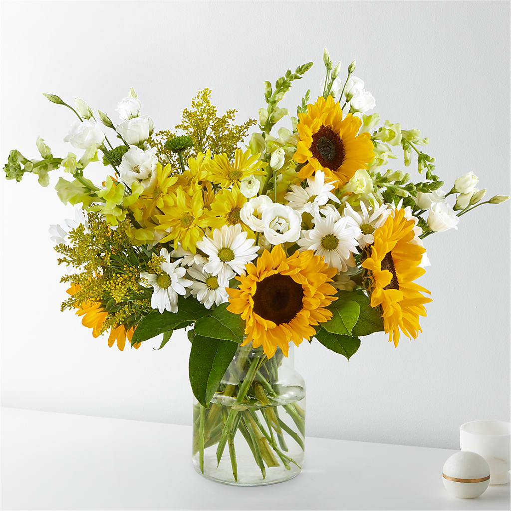 Hello Sunshine Bouquet – Royal Flower Shop, Toms River NJ