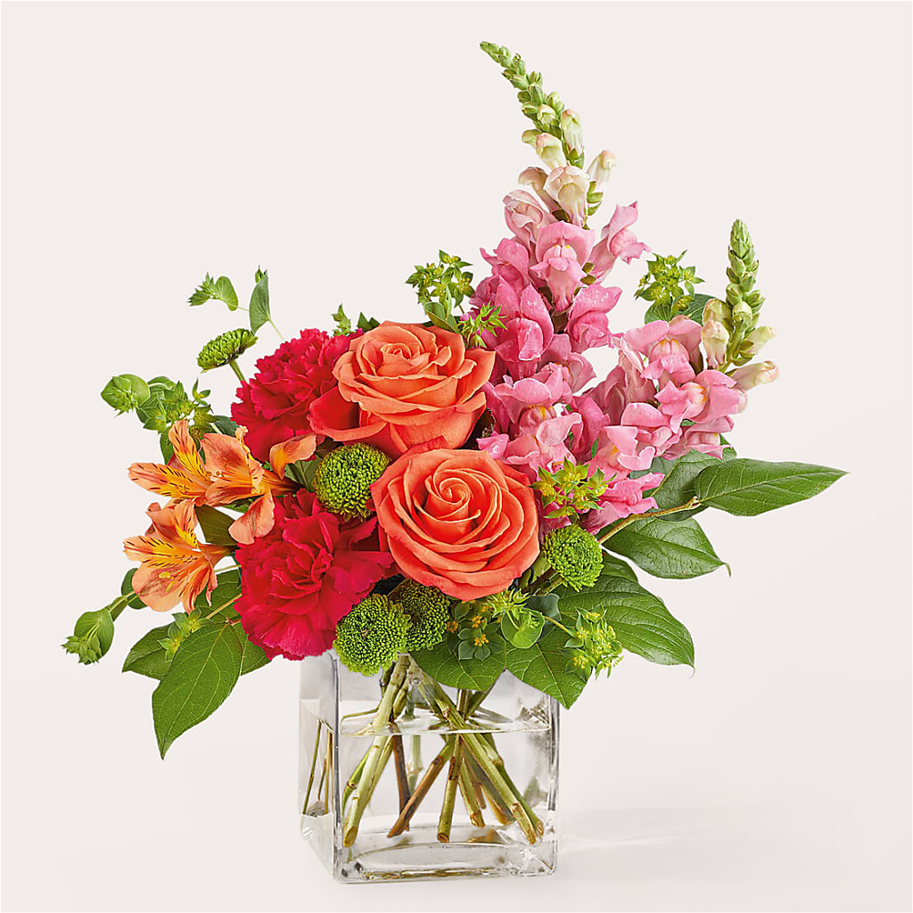 Cosmopolitan Bouquet – Royal Flower Shop, Toms River NJ
