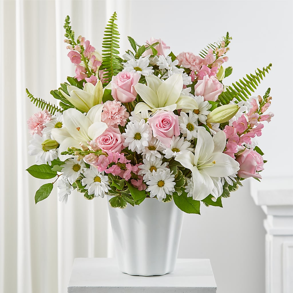 Soft Touch Tabletop Basket – Royal Flower Shop, Toms River NJ