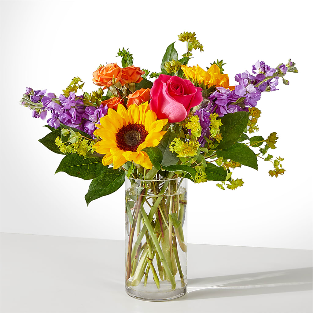 Vibrant Greetings Bouquet – Royal Flower Shop, Toms River NJ