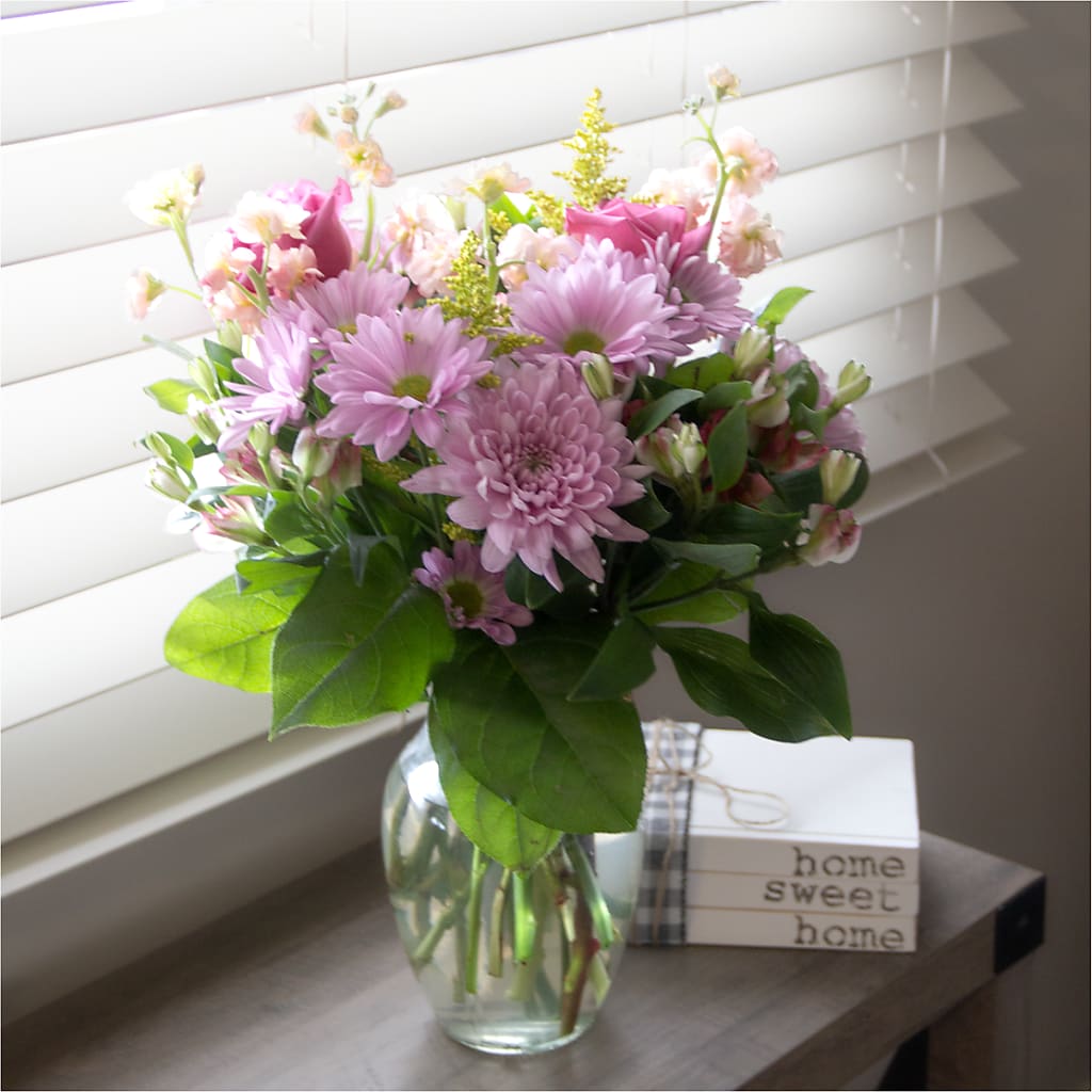 Pastel Tradition - A Florist Original –  Royal Flower Shop, Toms River NJ