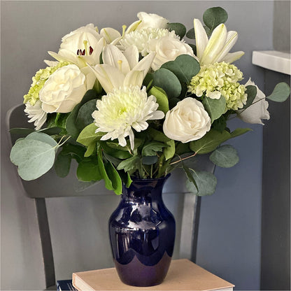 Snowy Dreams Bouquet –  Royal Flower Shop, Toms River NJ