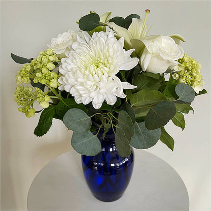 Snowy Dreams Bouquet –  Royal Flower Shop, Toms River NJ