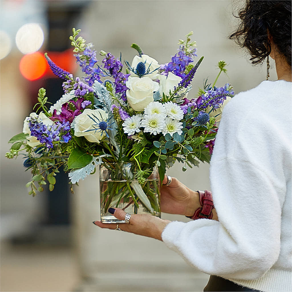 Shooting Star Bouquet –  Royal Flower Shop, Toms River NJ